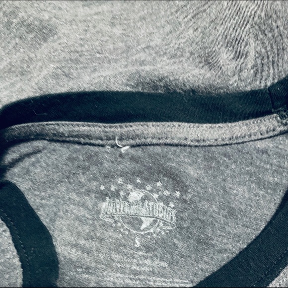 Universal Studios Theme Park Jurassic Park Shirt - Picture 5 of 5